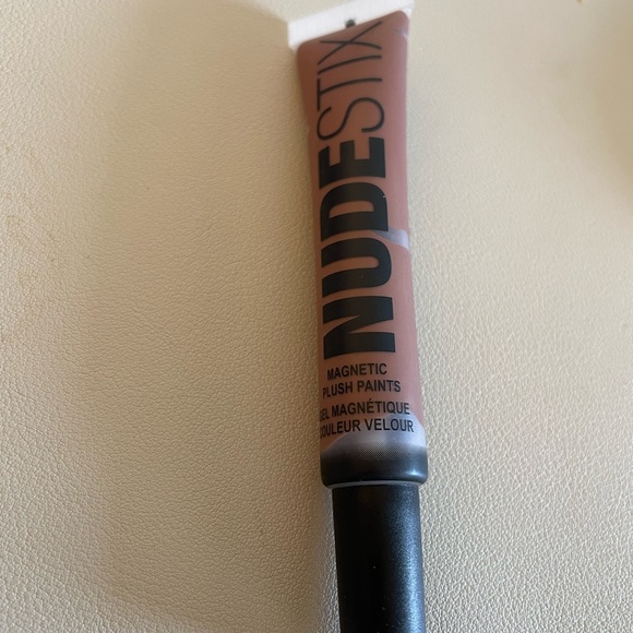 Nudestix Magnetic Plus Paints - Tahiti Hottie - Picture 5 of 5